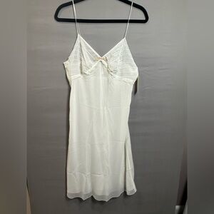 Vera Wang Cream Chemise, Size M- NWT